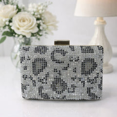 Girls demanding beautiful Hand Clutch for Girls